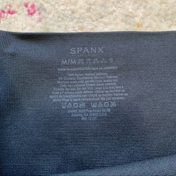 Spanx Look At Me Now Seamless Leggings in Blue Camo sz M - Picture 4 of 6